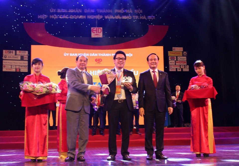 Tân Á Đại Thành được vinh danh Top 20 Doanh nghiệp Thương hiệu tiêu biểu của Hà Nộ​i