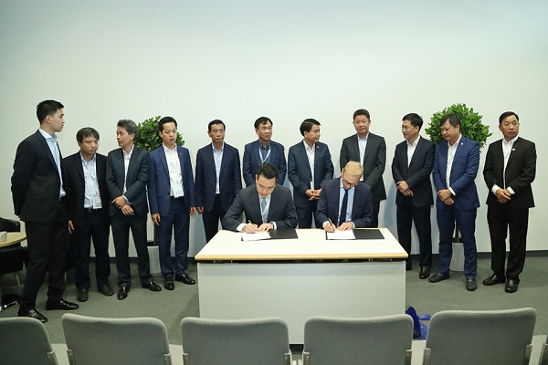 Tân Á Đại Thành ký kết thỏa thuận hợp tác với Tập đoàn Krauss Maffei (CHLB Đức) 1