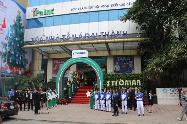 Tập đoàn Tân Á Đại Thành tổ chức lễ công bố quyết định thành lập Công ty CP nhựa Stroman Việt Nam và Chủ tịch HĐQT đón nhận huân chương lao động hạng 3 2
