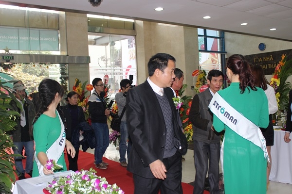 Tập đoàn Tân Á Đại Thành tổ chức lễ công bố quyết định thành lập Công ty CP nhựa Stroman Việt Nam và Chủ tịch HĐQT đón nhận huân chương lao động hạng 3 3