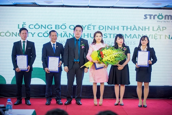 Tập đoàn Tân Á Đại Thành tổ chức lễ công bố quyết định thành lập Công ty CP nhựa Stroman Việt Nam và Chủ tịch HĐQT đón nhận huân chương lao động hạng 3 5