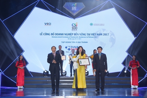 ​Tập đoàn Tân Á Đại Thành nhận giải thưởng “Doanh nghiệp bền vững Việt Nam” 2017