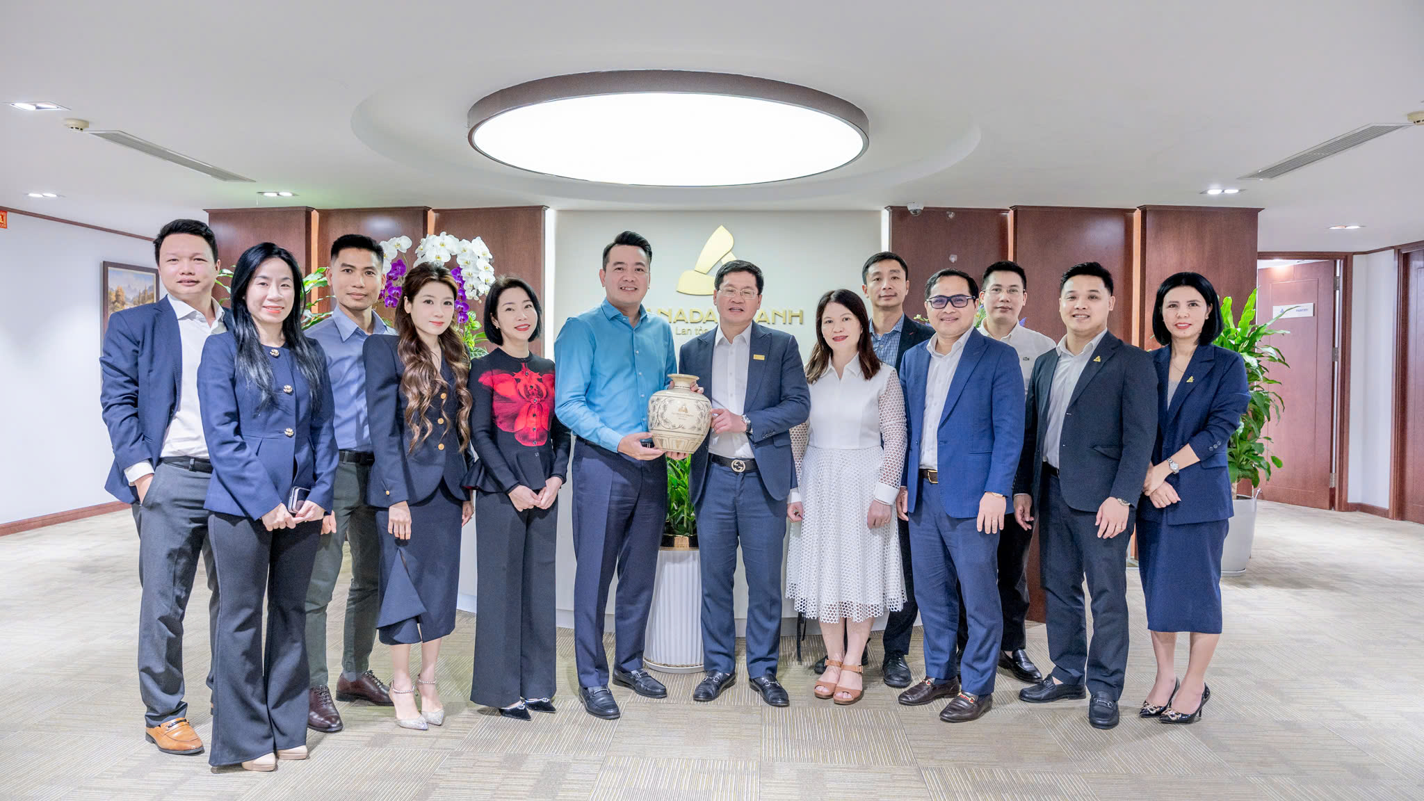 Tập đoàn Tân Á Đại Thành đón Đoàn Thẩm định Giải thưởng Sao Đỏ – Doanh nhân trẻ Việt Nam tiêu biểu 2025
